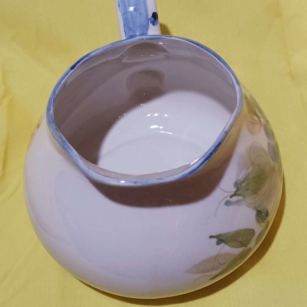 Hand painted pitcher - Picture 6 of 10
